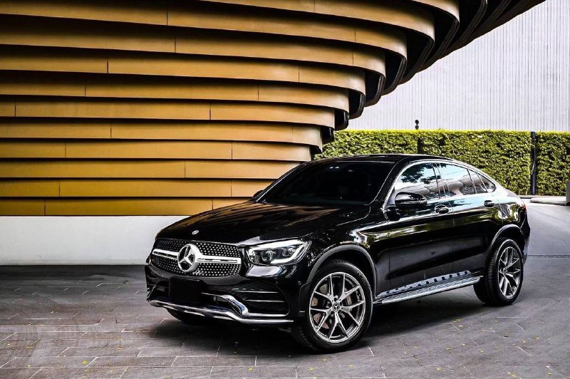 Mercedes-Benz GLC 300 2023