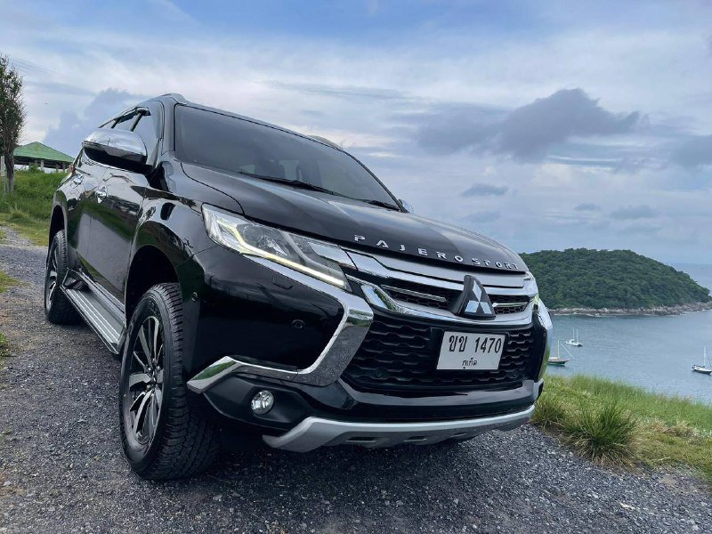 Mitsubishi Pajero Sport 2018, 7 мест
