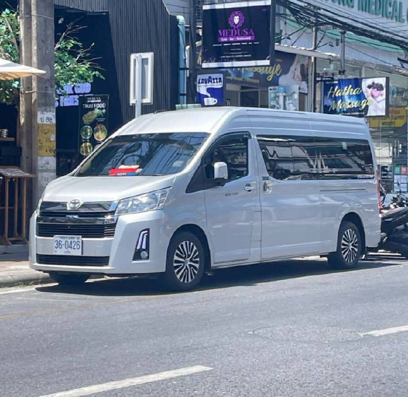 Toyota Commuter, 9 мест
