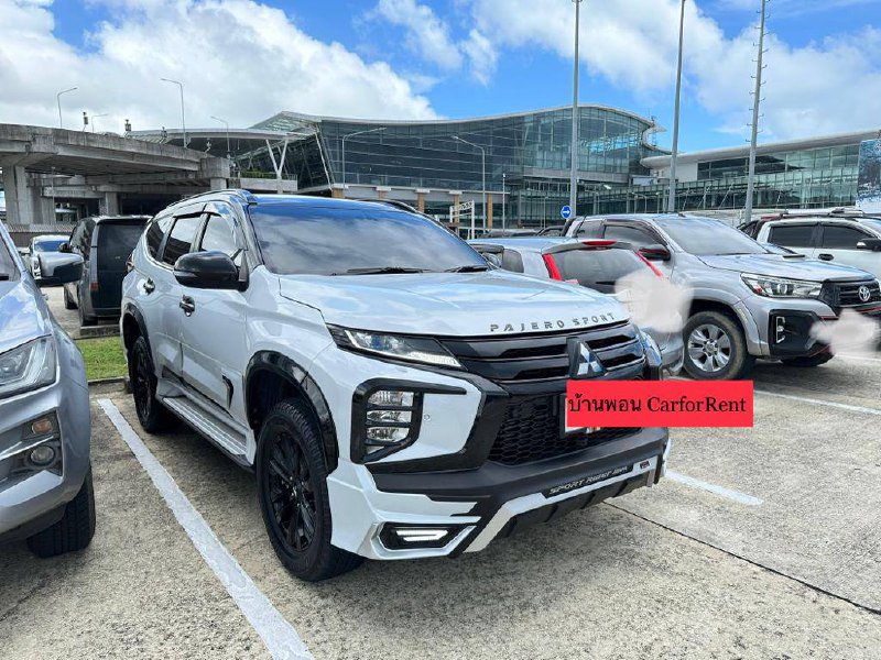 Mitsubishi Pajero Sport 2023, 7 мест