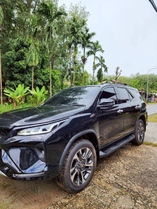Toyota Fortuner Legender 2025, 7 мест