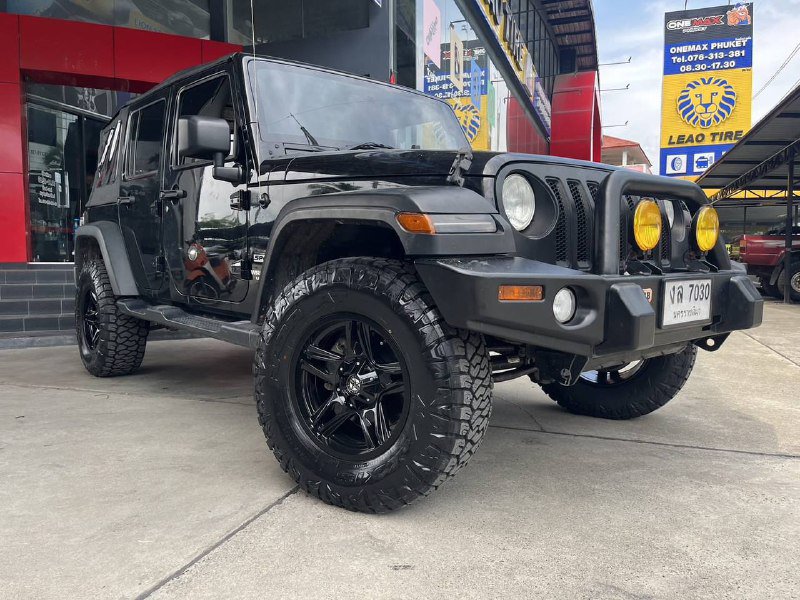 Jeep Wrangler Sport Unlimited (Long)