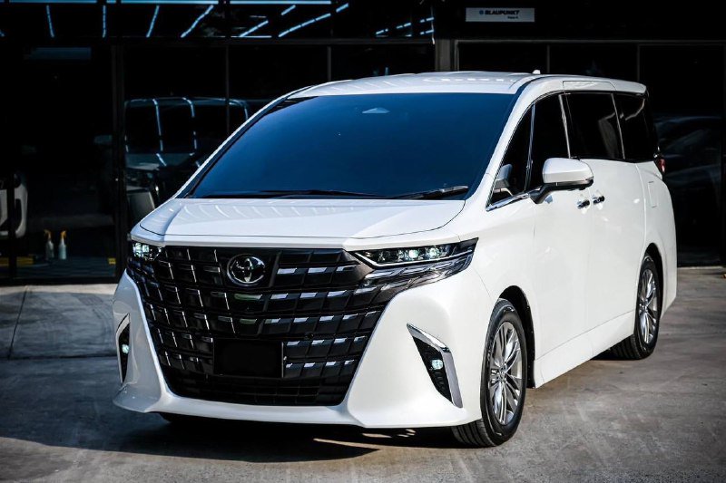 Toyota Alphard 2024, 7 мест