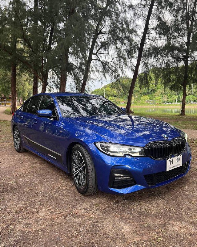 BMW 330 2020