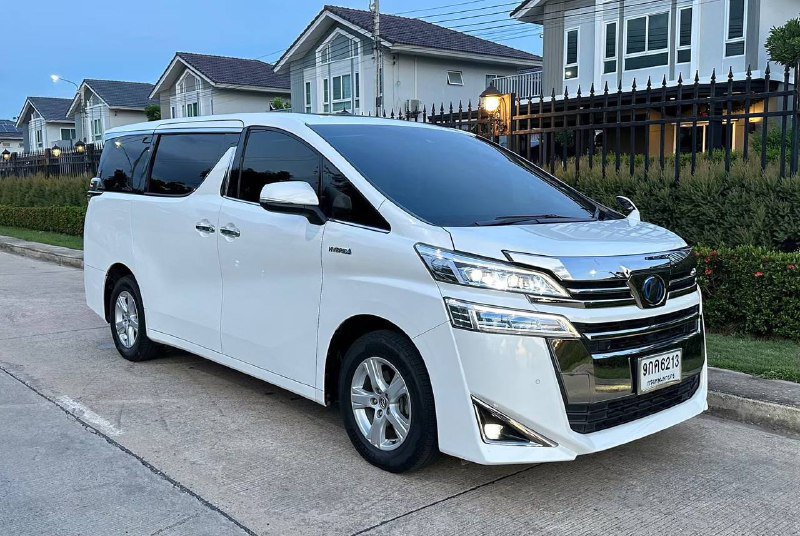 Toyota Vellfire, 7 мест