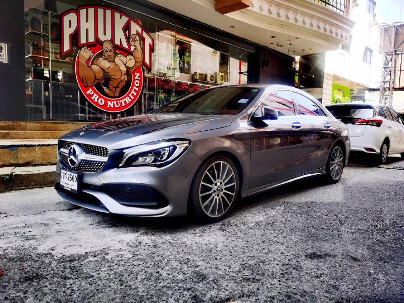 Mercedes-Benz CLA 250