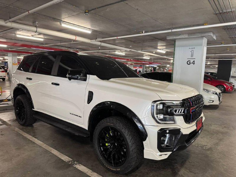 Ford Everest Titanium 2024, 7 мест